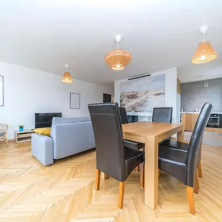 Glow - Opera Lesna *